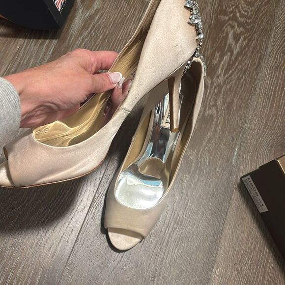 Badgley Mischka pale pink Peep Toe Heels 9.5 - Picture 3 of 6